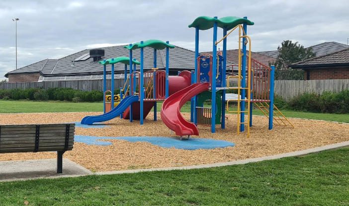 Ester Park, Mill Park